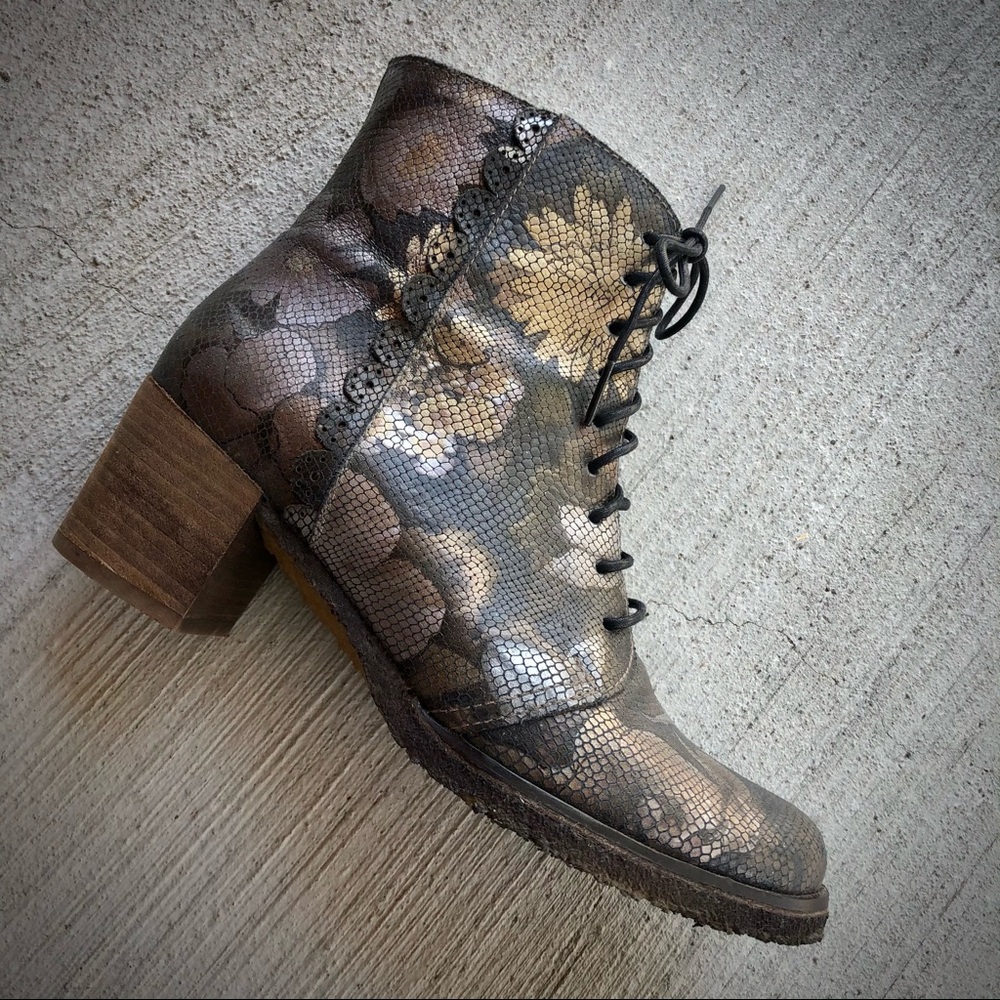 Ankle Boots booties leather shimmer with zip